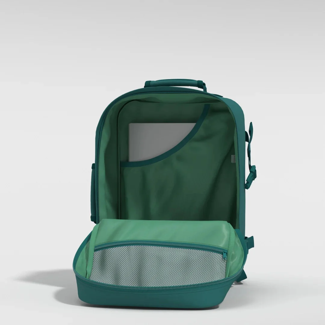 Classic Cabin Backpack 36L - Image 8