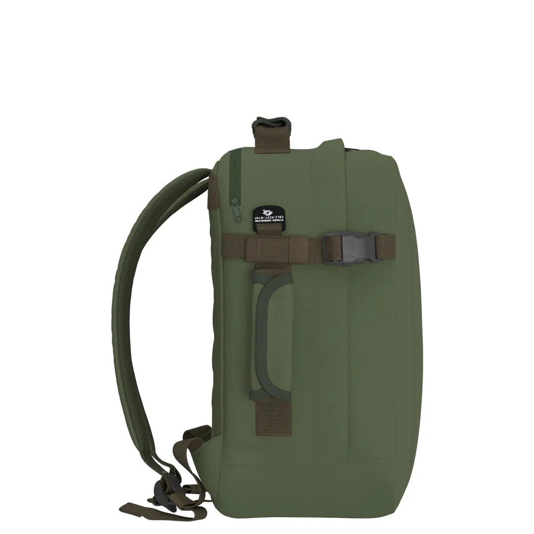 Classic Tech Backpack 28L - Image 11