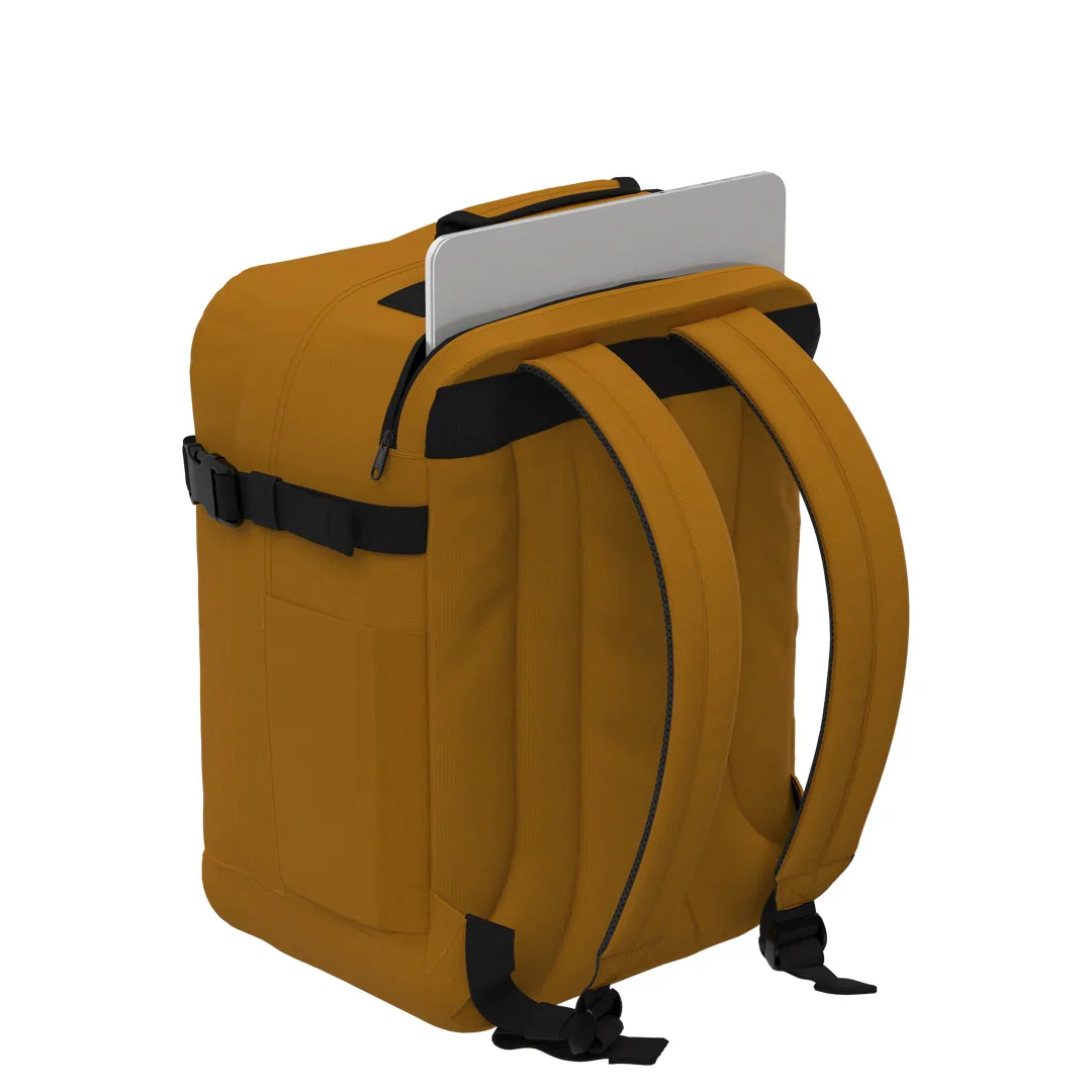 Classic Tech Backpack 28L - Image 7