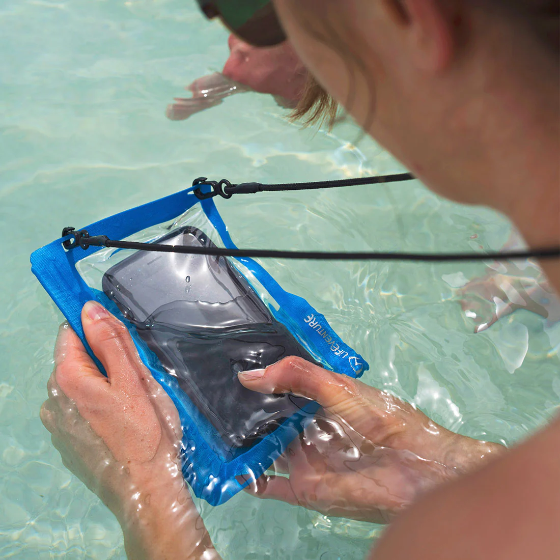 Hydroseal Waterproof Phone Case - Image 4