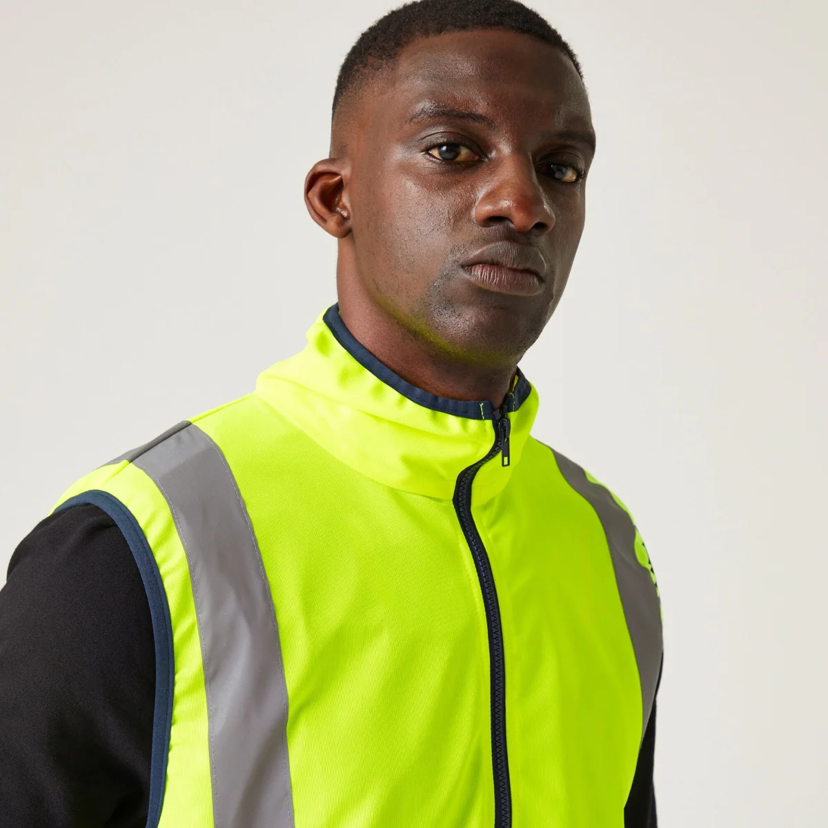 Unisex Hi-Vis Pro Full Zip Gilet - Image 4