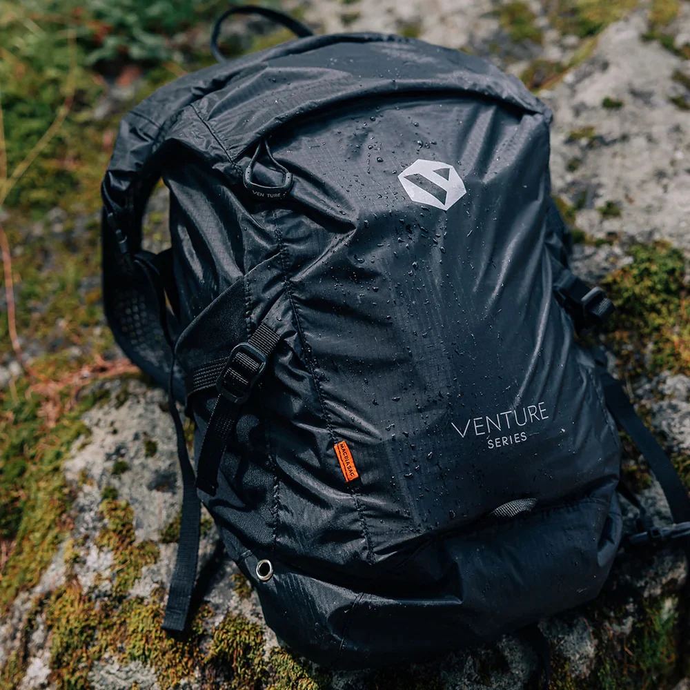 Venture Speedpro 20L Backpack - Image 2