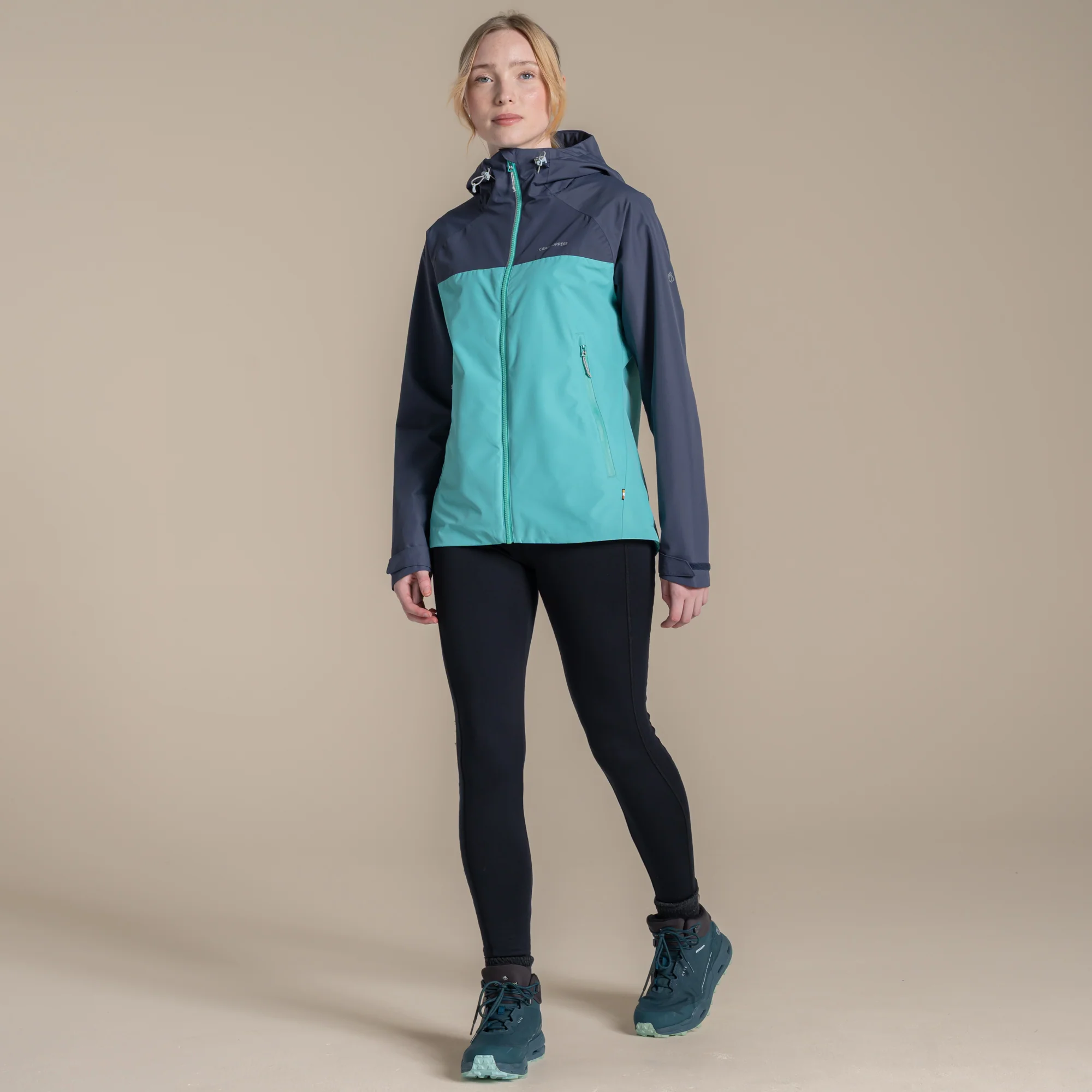 Women's Vanth Jacket - Image 2