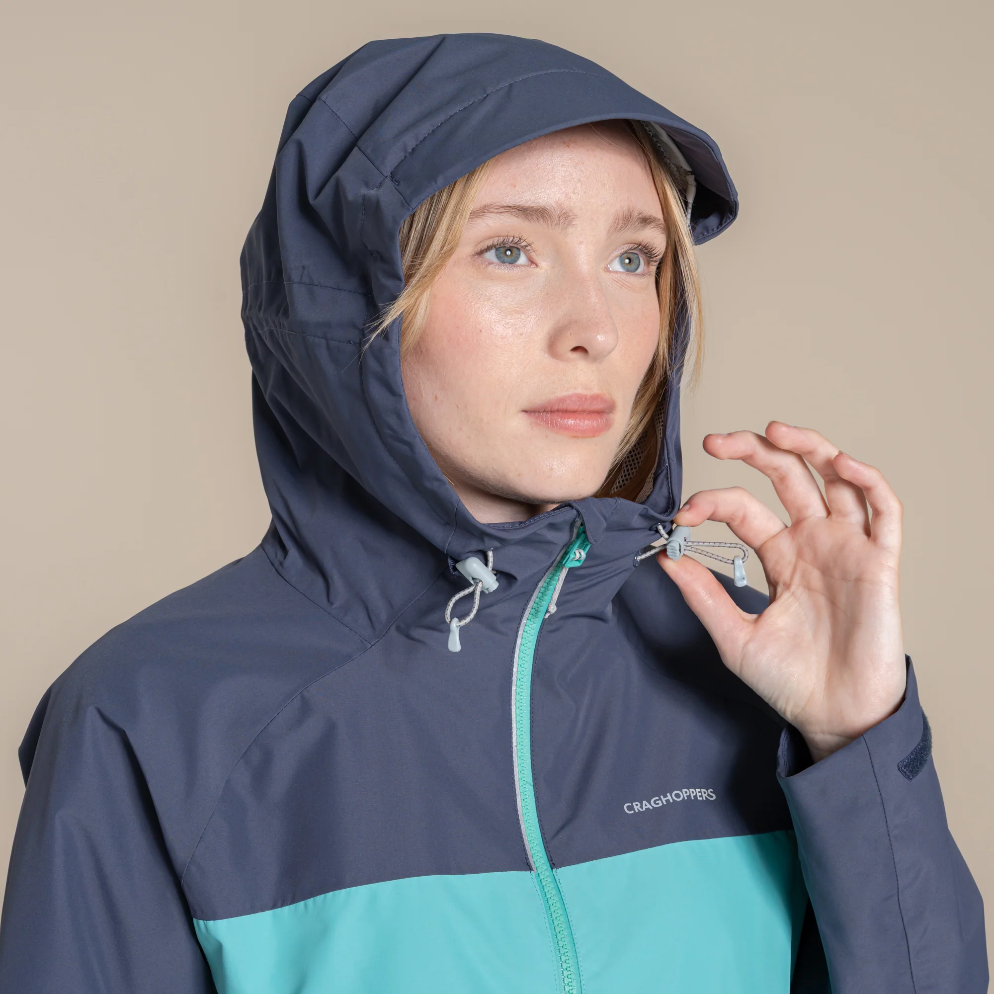 Women's Vanth Jacket - Image 3
